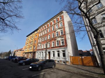 // 2- Raum Wohnung mit Balkon und EBK // frei ab 01.06.2025, 04347 Leipzig, Etagenwohnung