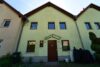 * wird gerade frisch renoviert / Reihenmittelhaus mit Stellplätzen in ruhiger Lage * - Ansicht