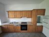 * 2 Zimmer mit Laminat, Balkon und Einbauküche - frei ab sofort * - Küche