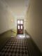 * 2 Zimmer mit Laminat, Balkon und Einbauküche - frei ab sofort * - Treppenhaus
