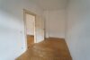 Gemütliche 2-Zimmer-Wohnung mit Charme und Potenzial in ruhiger Lage zu vermieten! - Schlafen