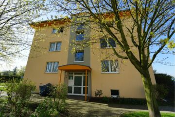 * 2- Zimmer Wohnung mit Terrasse in ruhiger Umgebung * ab 01.10.25, 06686 Lützen, Erdgeschosswohnung