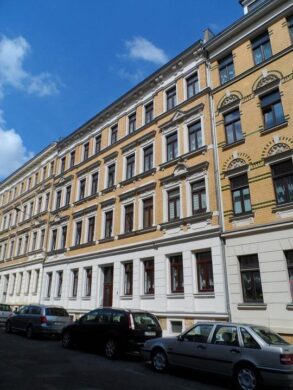 / 2 – Raum Dachgeschoss Wohnung mit EBK und Galerie / ab sofort, 04177 Leipzig, Dachgeschosswohnung