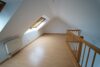 / 2 - Raum Dachgeschoss Wohnung mit Galerie und EBK / ab sofort - Galerie