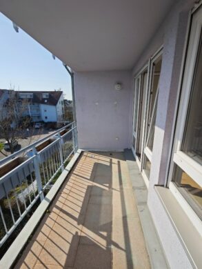 schöne 2-Raum Wohnung mit Balkon und TG-Stellplatz * ab sofort, 04178 Leipzig, Etagenwohnung