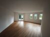 // bezugsfreie 2-Raum Wohnung mit Terrasse und TG-Stellplatz // - Wohnen