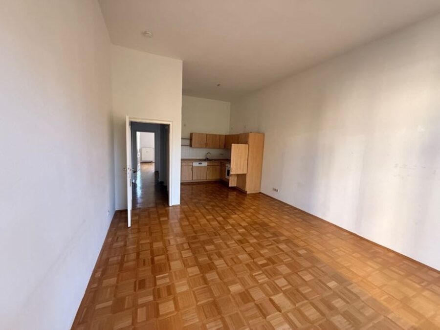 II 2- Raum Wohnung mit EBK und zwei Balkonen * frei ab sofort II - Foto 2
