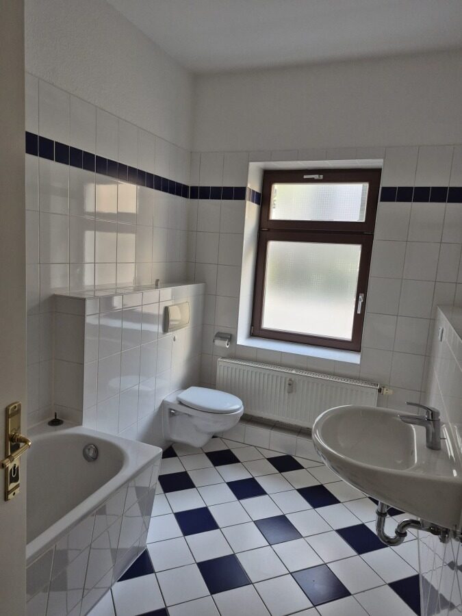 / 1-Raum Wohnung mit EBK im Hinterhaus / frei ab sofort - Photo 4