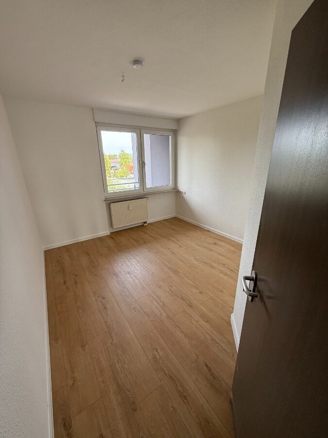 // helle 2-Raum Wohnung mit Balkon und TG-Stellplatz * ab sofort // - Photo 3