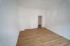 * provisionsfrei * alles neu! // vermietete 2-Zimmer ETW mit Balkon // - Zimmer