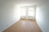* frisch renovierte 2-Raum Wohnung in guter Lage * - Zimmer